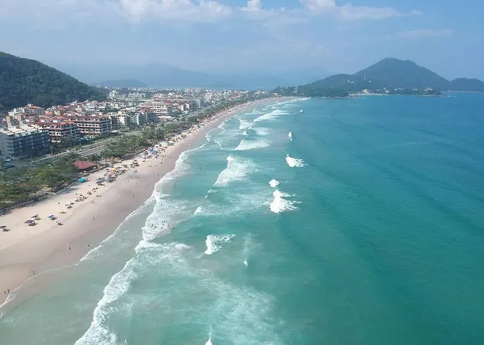 Em frente a Praia Grande Ubatuba